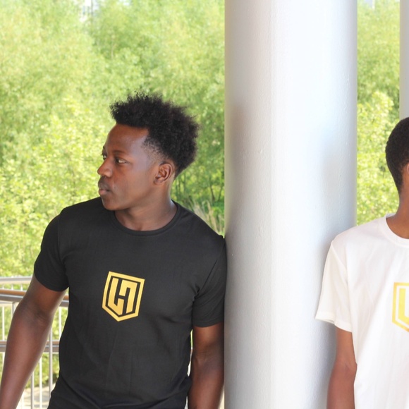 Hustlepassion shorts and shirt - Picture 5 of 10